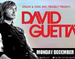 Cartel de David Guetta en Playa del Carmen