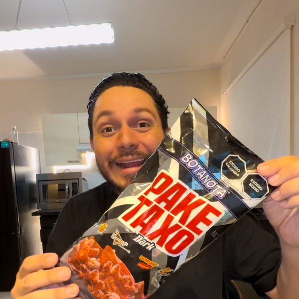 Campaña Paketaxo Dark